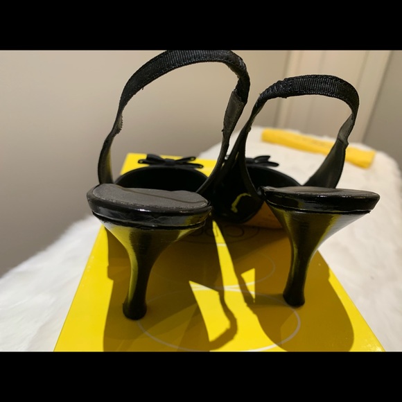 Circa Joan & David Black  Patent Slingback heeled pumps - Picture 10 of 13